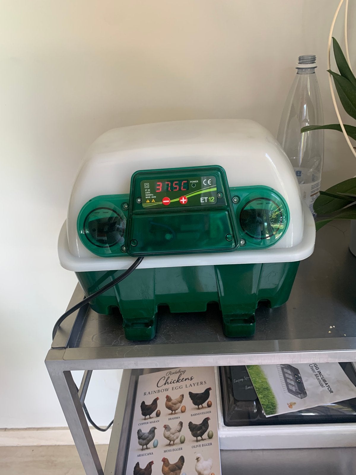Incubator ( Broedkastje) voor 12 kippeneieren, Dieren en Toebehoren, Ophalen, Zo goed als nieuw, Broedmachine
