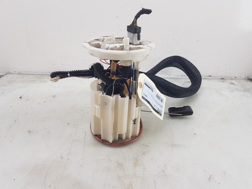 POMPE CARBURANT ELECTRIQUE Volvo V60 I (FW / GW), Dhr. J. Ham, Administratie@autoham.nl, Nijkerkerstraat 27a 27a
3821 CD  AMERSFOORT, NL