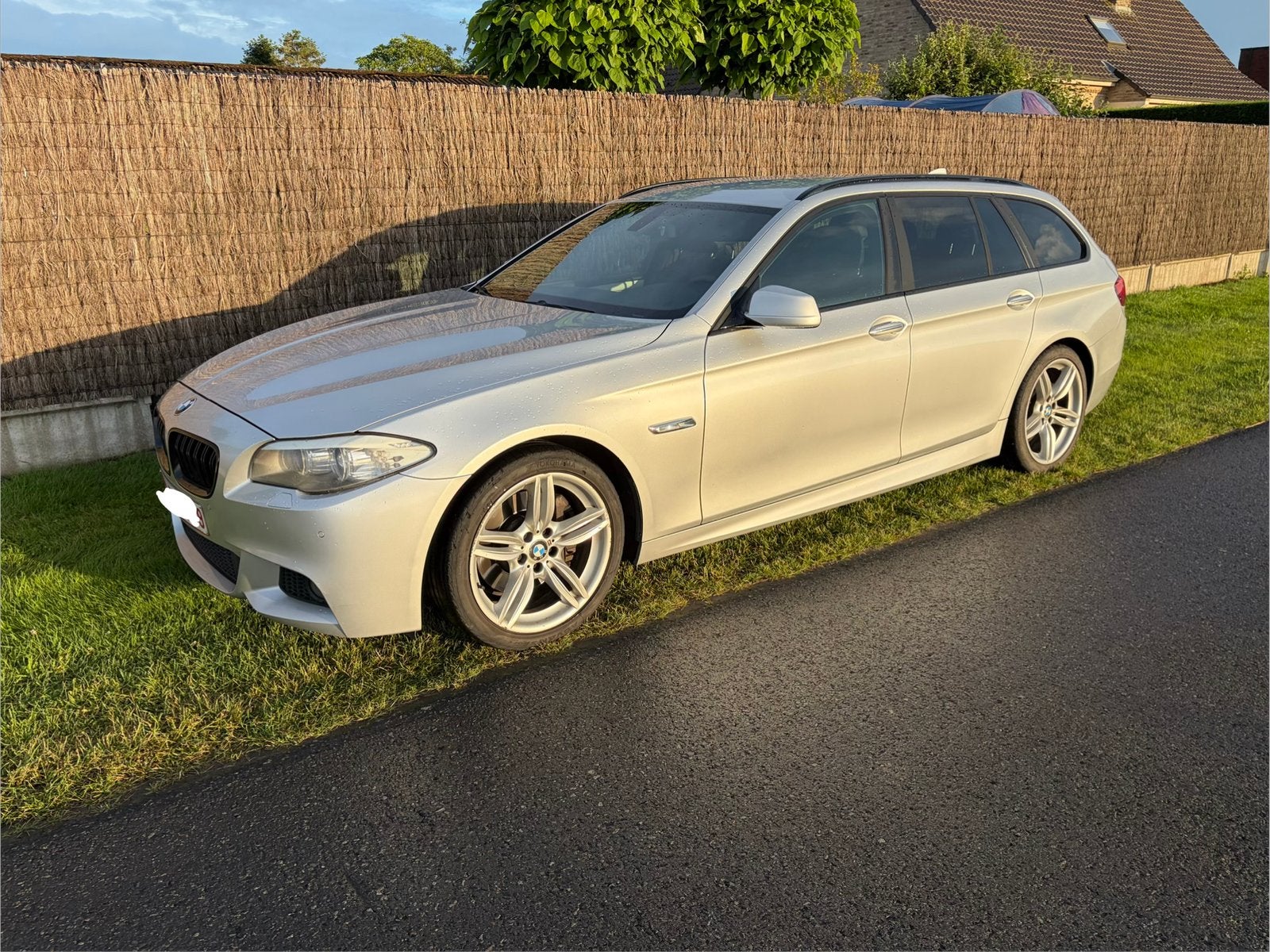 Bmw 525d f11 m-pack, Autos, BMW, Euro 5, 2000 kg, Noir, 5 portes