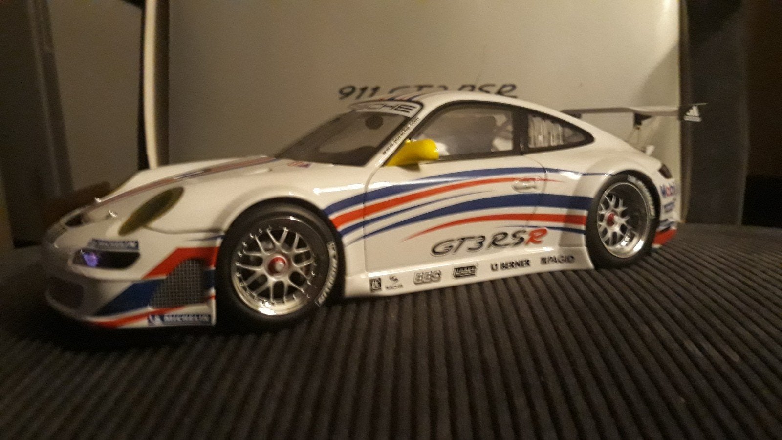 Concessionnaire Minichamps Porsche 911 997 GT3 RSR 1/18, Enlèvement ou Envoi, Comme neuf, Voiture, MiniChamps