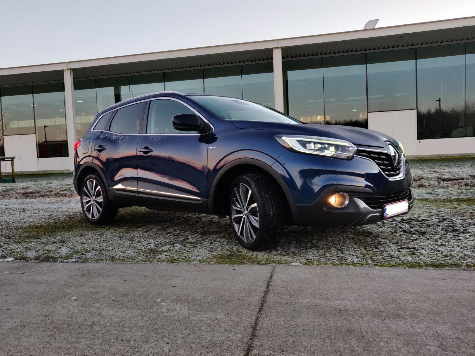 Renault Kadjar 1.2 TCe bose edition, Auto's, Automaat, Kadjar, Zwart, Blauw