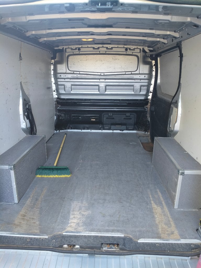 Opel Vivaro, Autos, 3 places, Boîte manuelle, Noir, 5 portes