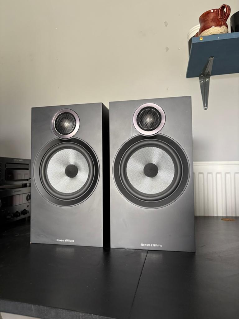 Bowers & Wilkins 606 s3 hifi speakers, Audio, Tv en Foto, Luidsprekerboxen, Zo goed als nieuw, Front, Rear of Stereo speakers