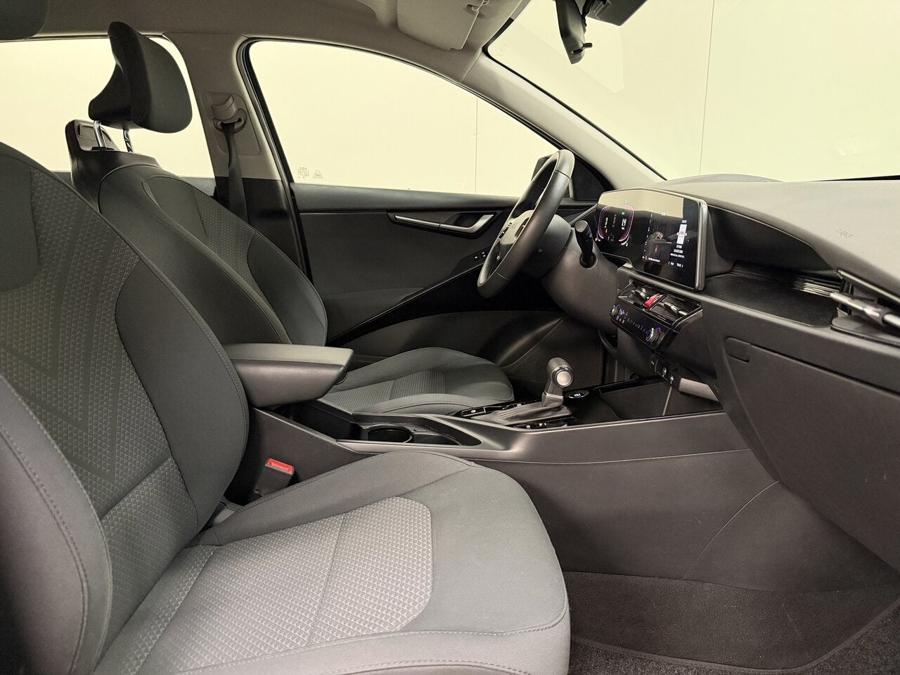 Kia Niro 1.6 Benzine Hybrid Autom. - Apple CarPlay - Topsta, Autos, 0 kg, Argent ou Gris, 0 kg, 5 places