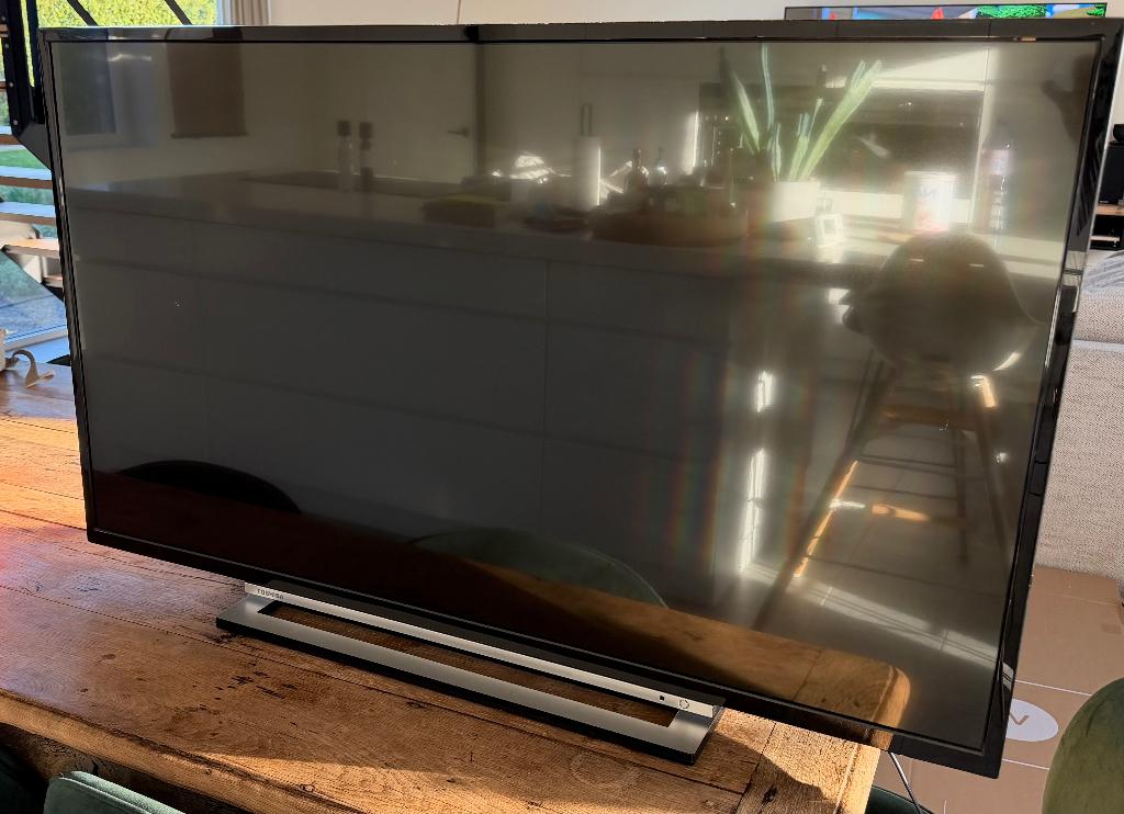 Toshiba 43 inch LCD TV (43L3733DG) – Goede staat, Audio, Tv en Foto, Televisies, Ophalen, Toshiba, 50 Hz, LCD
