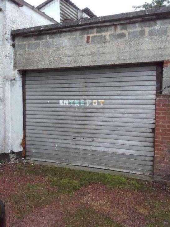 GRAND GARAGE A LOUER  à 7140  MORLANWELZ, Immo, Province de Hainaut