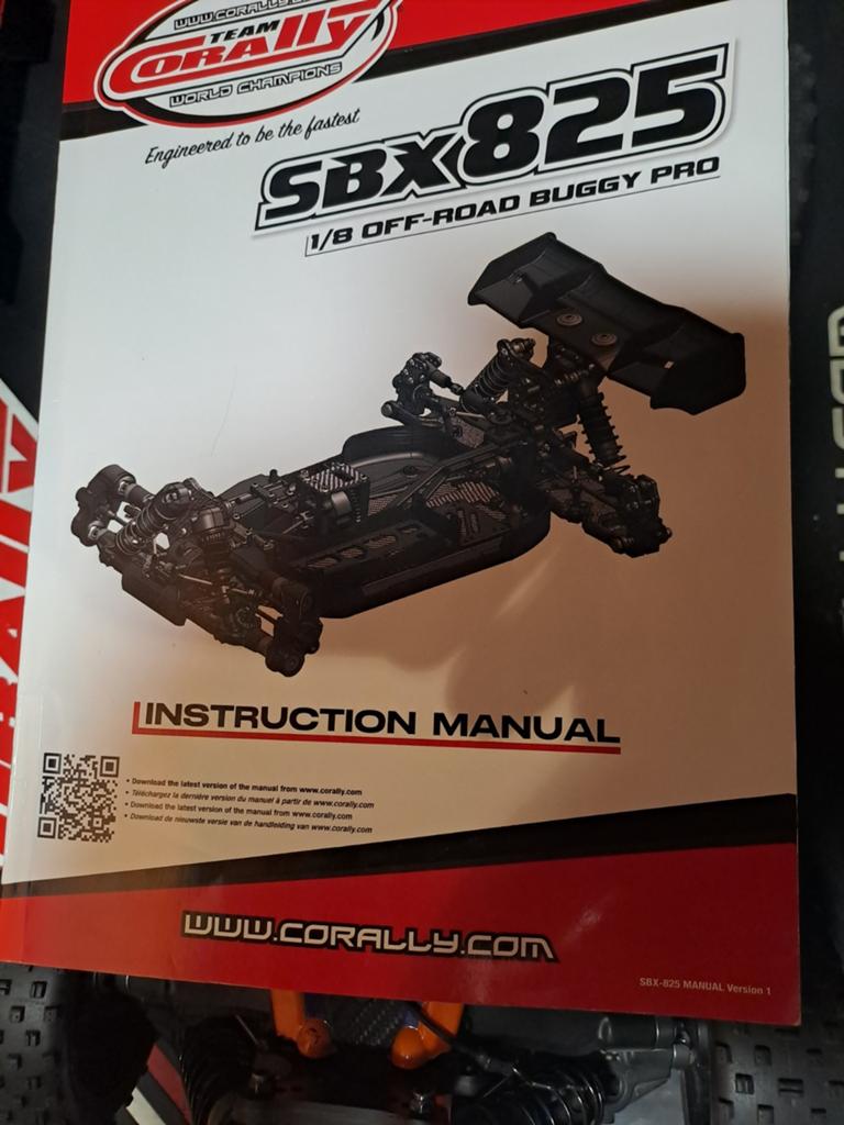Corally sbx  825 carbon, Hobby & Loisirs créatifs, Modélisme | Radiocommandé & Téléguidé | Voitures, Enlèvement