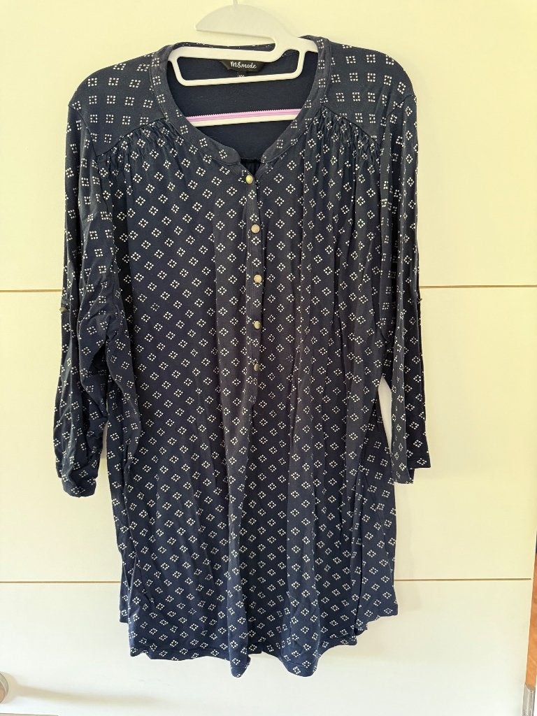 Blouse MS Mode bleu marine à motifs, Enlèvement ou Envoi, Comme neuf, Chemisier ou Tunique, M&S Mode