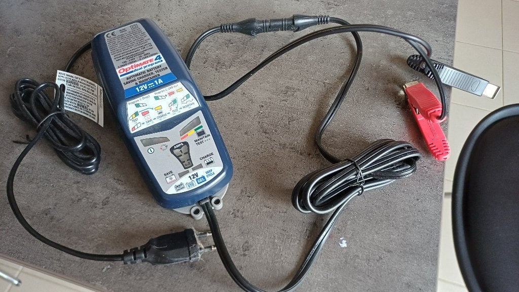 Druppellader motor en acculader scooter, Motoren, Ophalen