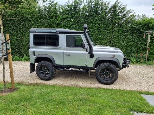 Defender TD4, Autos, Land Rover, Achat, 2 places, Boîte manuelle, Noir