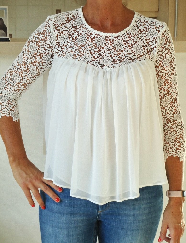 Blouse brodée, Vêtements | Femmes, Blouses & Tuniques, Enlèvement ou Envoi, Comme neuf, Taille 36 (S)