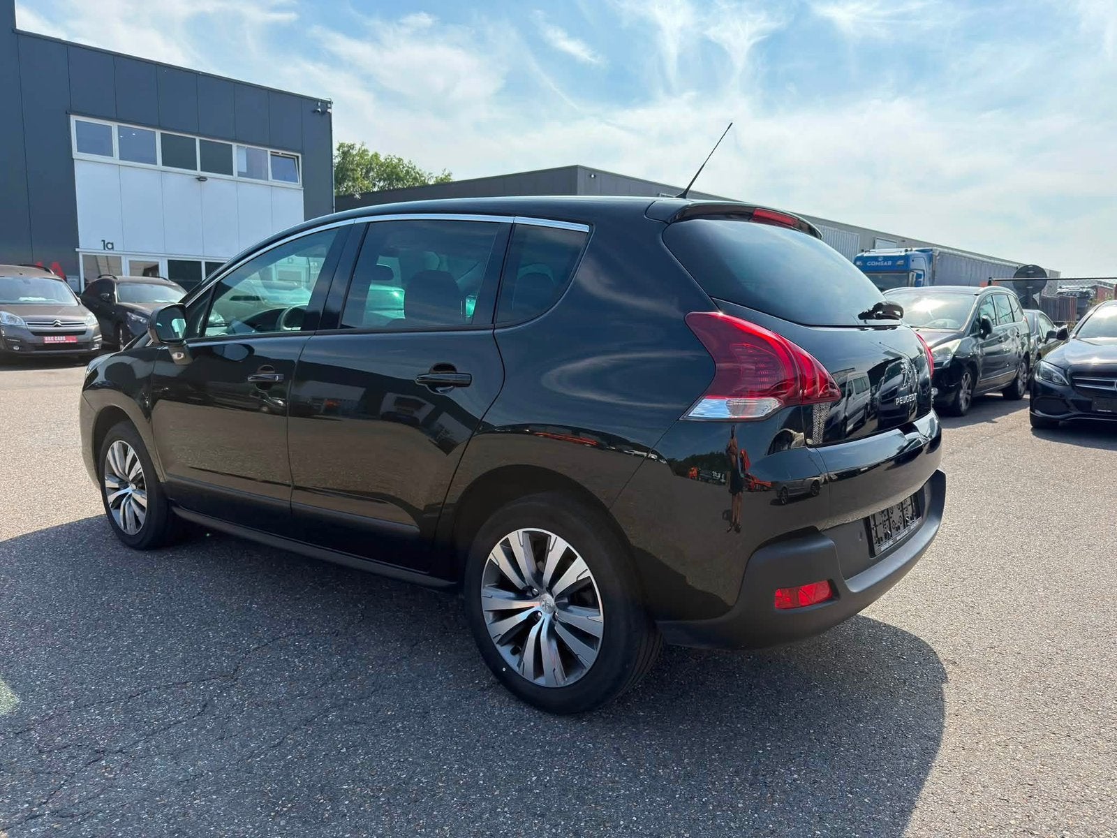 PEUGEOT 3008 1.6 HDi AUTOMAAT – NAVI – HUD CRUISE – GARANTIE, Auto's, Peugeot, Automaat, Zwart, 4 cilinders, 110 g/km