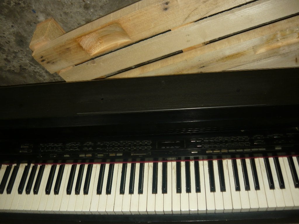 PIANO  ROLAND, Muziek en Instrumenten, Piano's, Ophalen, Gebruikt, Zwart, Digitaal