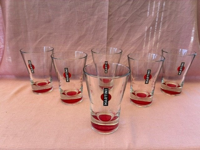 6 très beaux verres à Martini coniques, en bas..., Enlèvement ou Envoi, Comme neuf, Ustensile