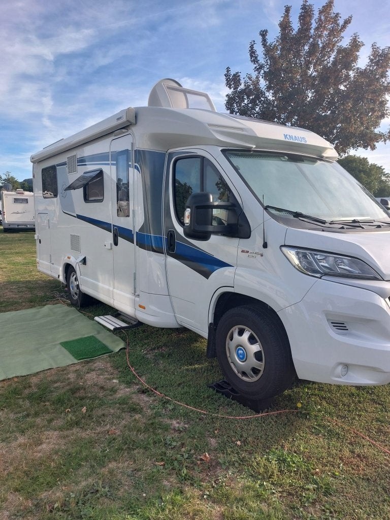 Camping-car Knaus à vendre, 6 à 7 mètres, Toilette à cassette, Fiat, Auvent