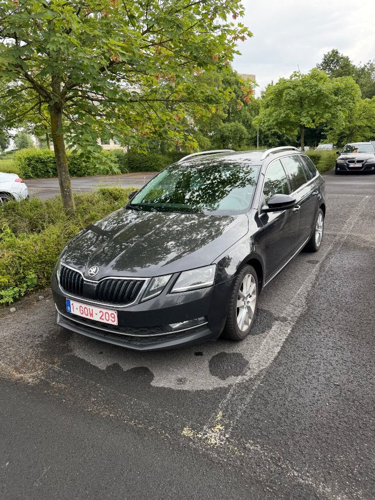 Skoda octavia style 1.0 tsi dsg, Autos, Achat, Euro 6, Noir, 5 portes