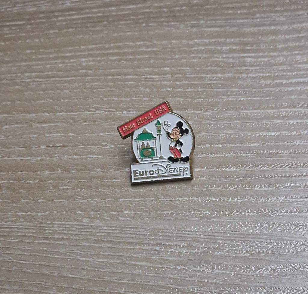 PIN - EURO DISNEY - MAIN STREET USA - MICKEY MOUSE, Ophalen of Verzenden, Gebruikt, Figuurtje, Speldje of Pin