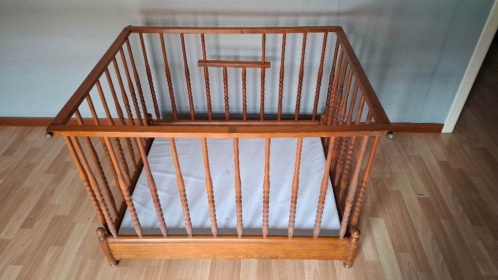 Houten babypark, Kinderen en Baby's, Ophalen, Gebruikt, In hoogte verstelbaar