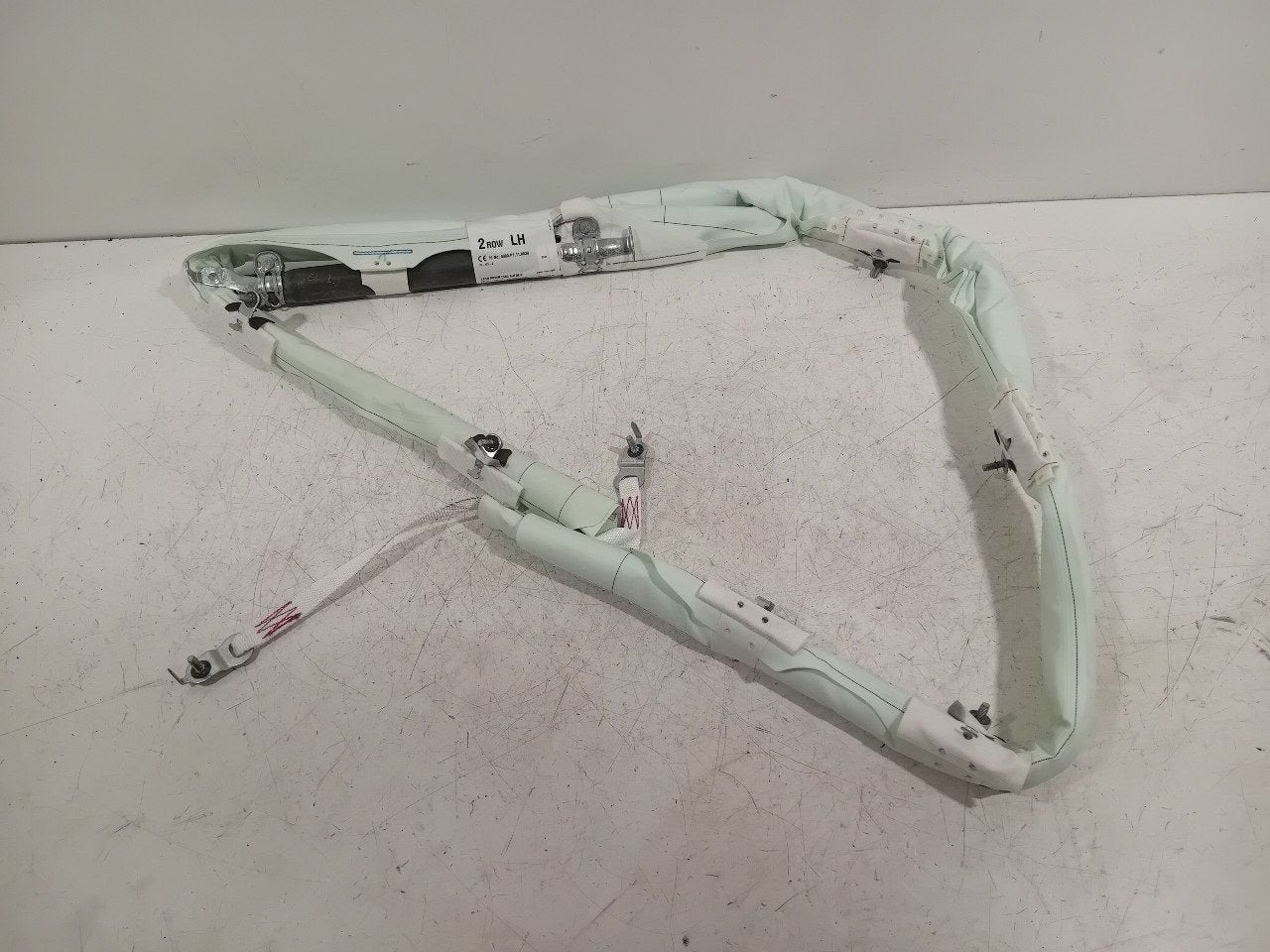 Gordijn airbag links Land Rover Discovery, Auto-onderdelen, Onderdelen@venauto.nl, Van der Ven Autorecycling B.V., Ettenseweg 76, 4706 PB Roosendaal, The Netherlands