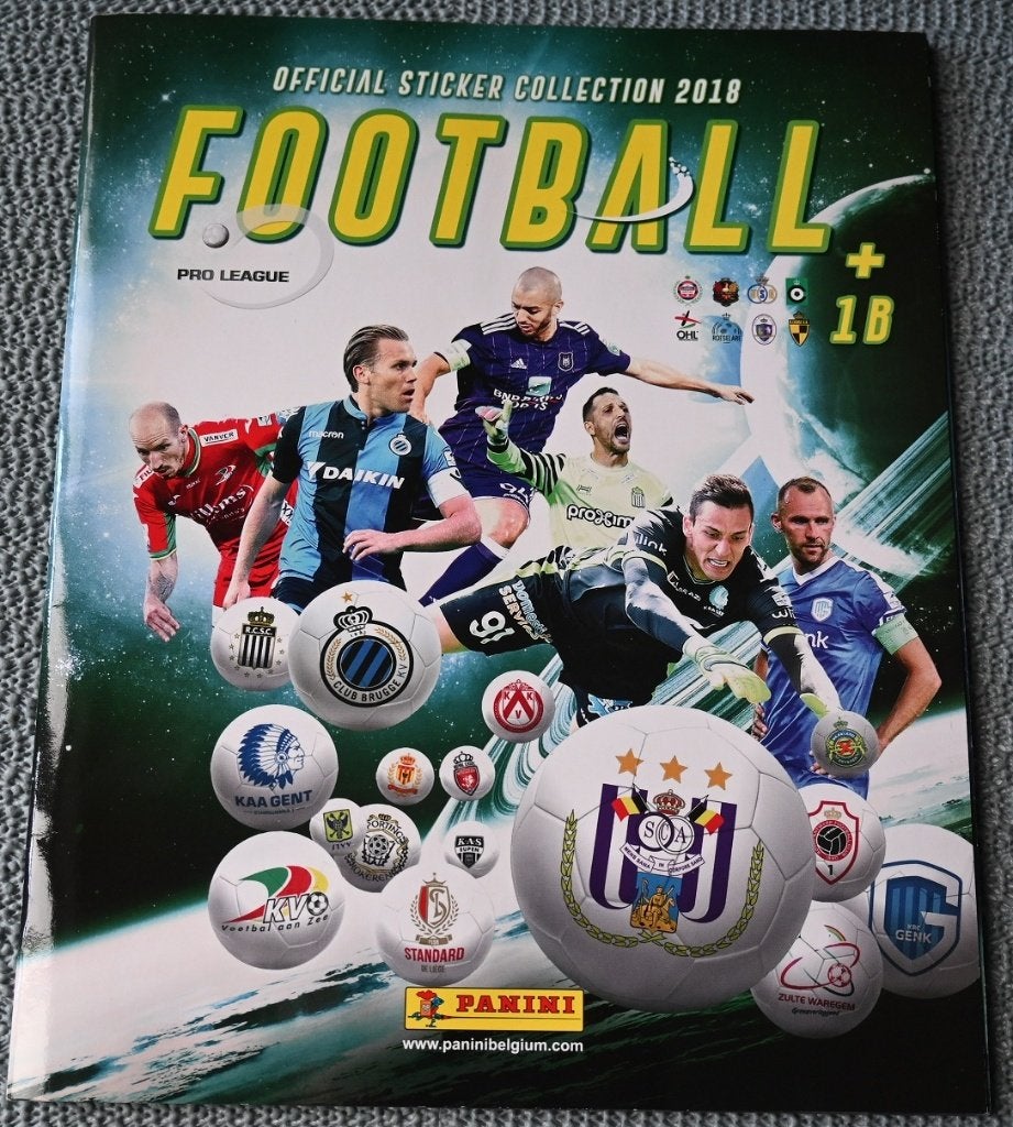 Album Panini Football 2018 complet et collé / 378 Stickers, Collections, Envoi, Comme neuf, Affiche, Image ou Autocollant
