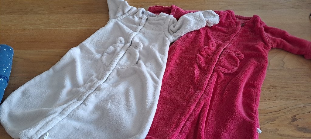 Slaapzakken ( gratis, 3, 5 of 10 euro), Kinderen en Baby's, Dekens, Slaapzakjes en Inbakerproducten, Ophalen, Zo goed als nieuw
