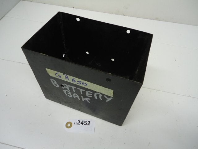 GR650 1983 - 1989 Suzuki Batterijbak D1-11184, Motoren