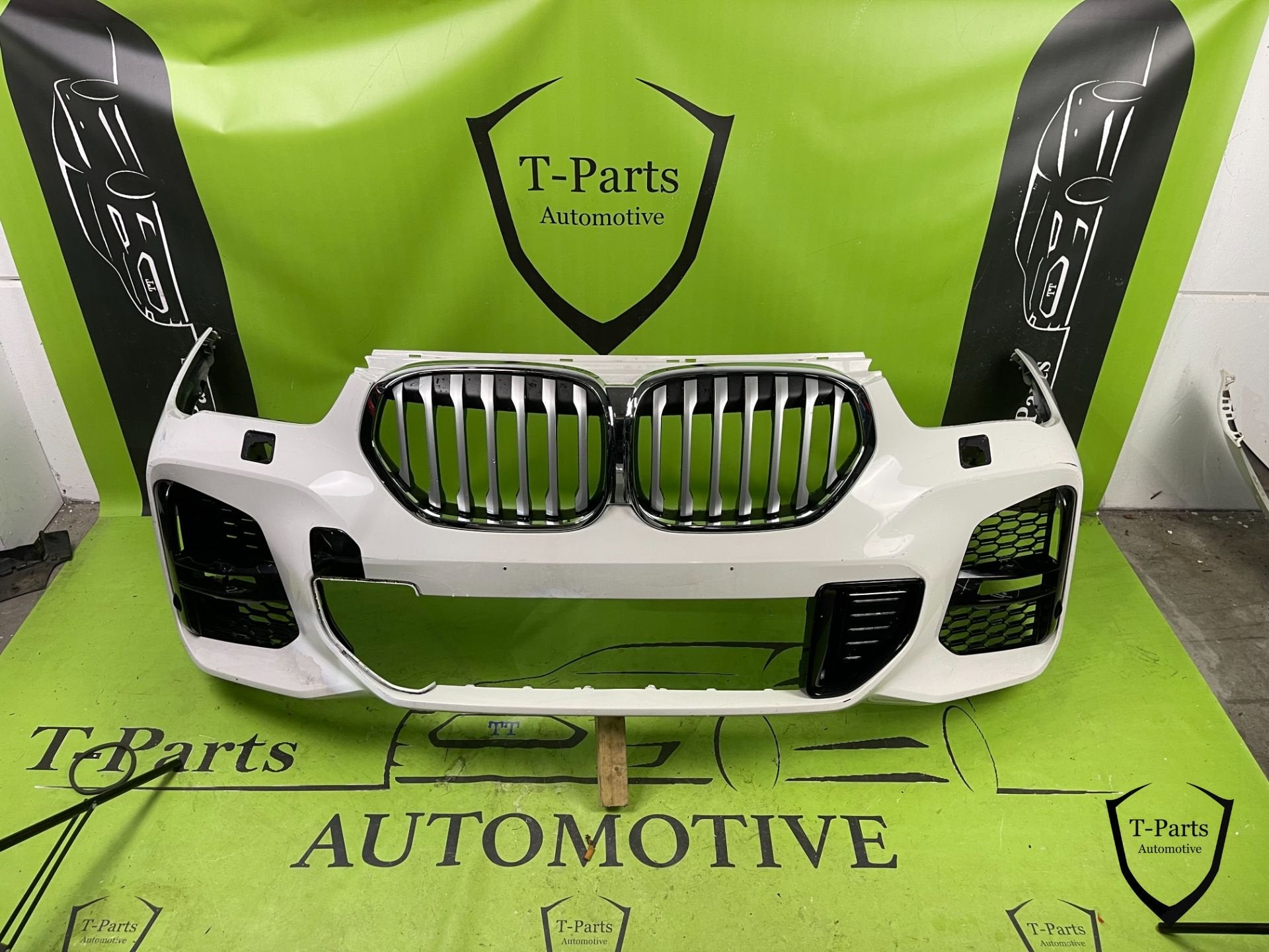 BMW X1 F48 pare-chocs avant M package grille de pare-chocs g, Info@fabrikant.eu, Fabrikant BV, Pare-chocs, Utilisé
