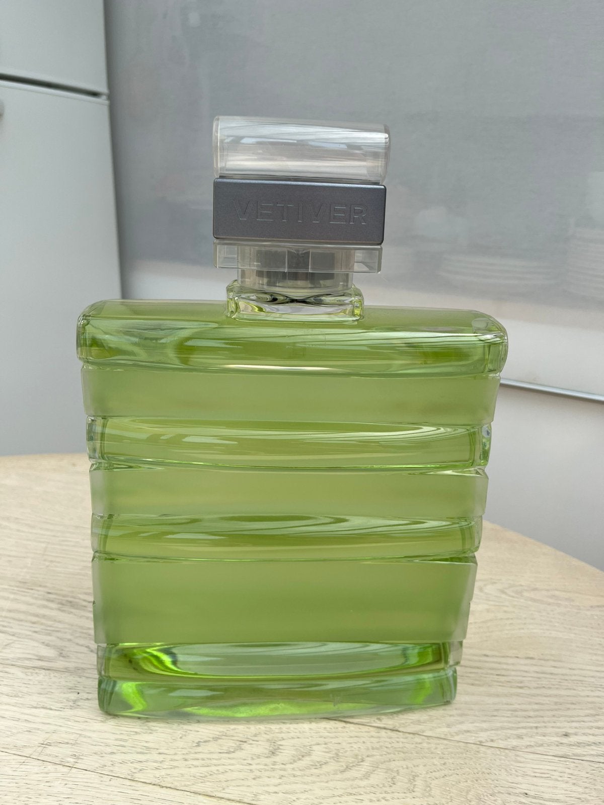 Factice géant Vetiver Guerlain, Verzamelen, Parfumverzamelingen, Ophalen, Zo goed als nieuw