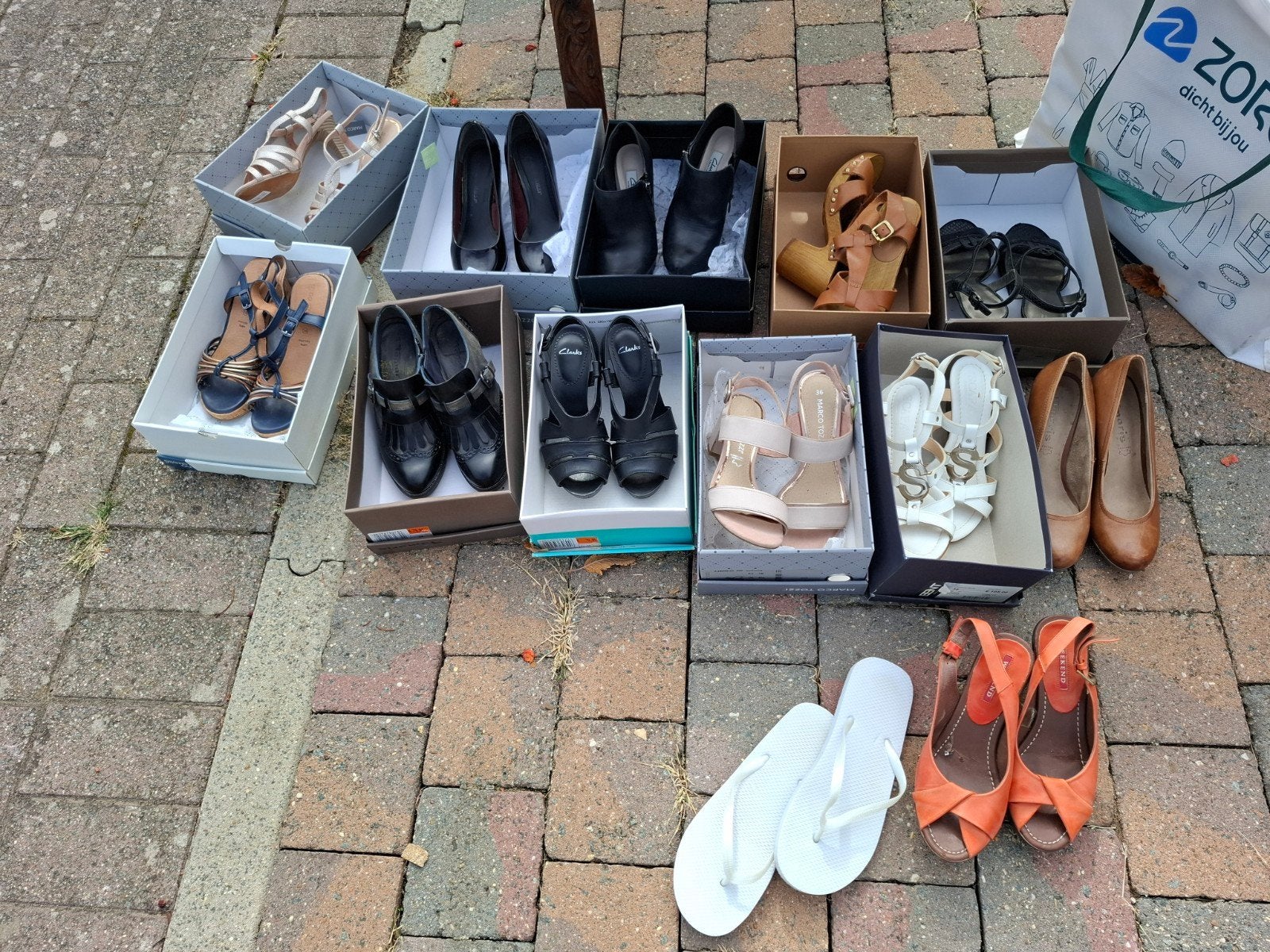 Qui a la taille 36 ? toutes les nouvelles chaussures 10€ cha, Enlèvement ou Envoi