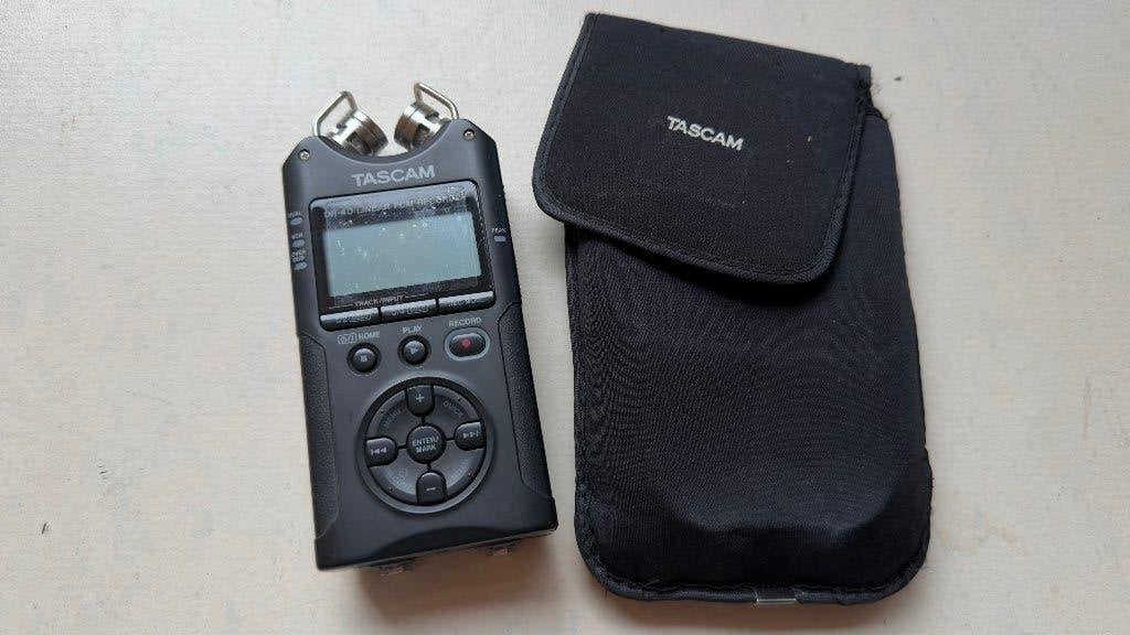TASCAM DR-40 - enregistreur, TV, Hi-fi & Vidéo, Enlèvement, Pièce, Avec protection anti-poussière