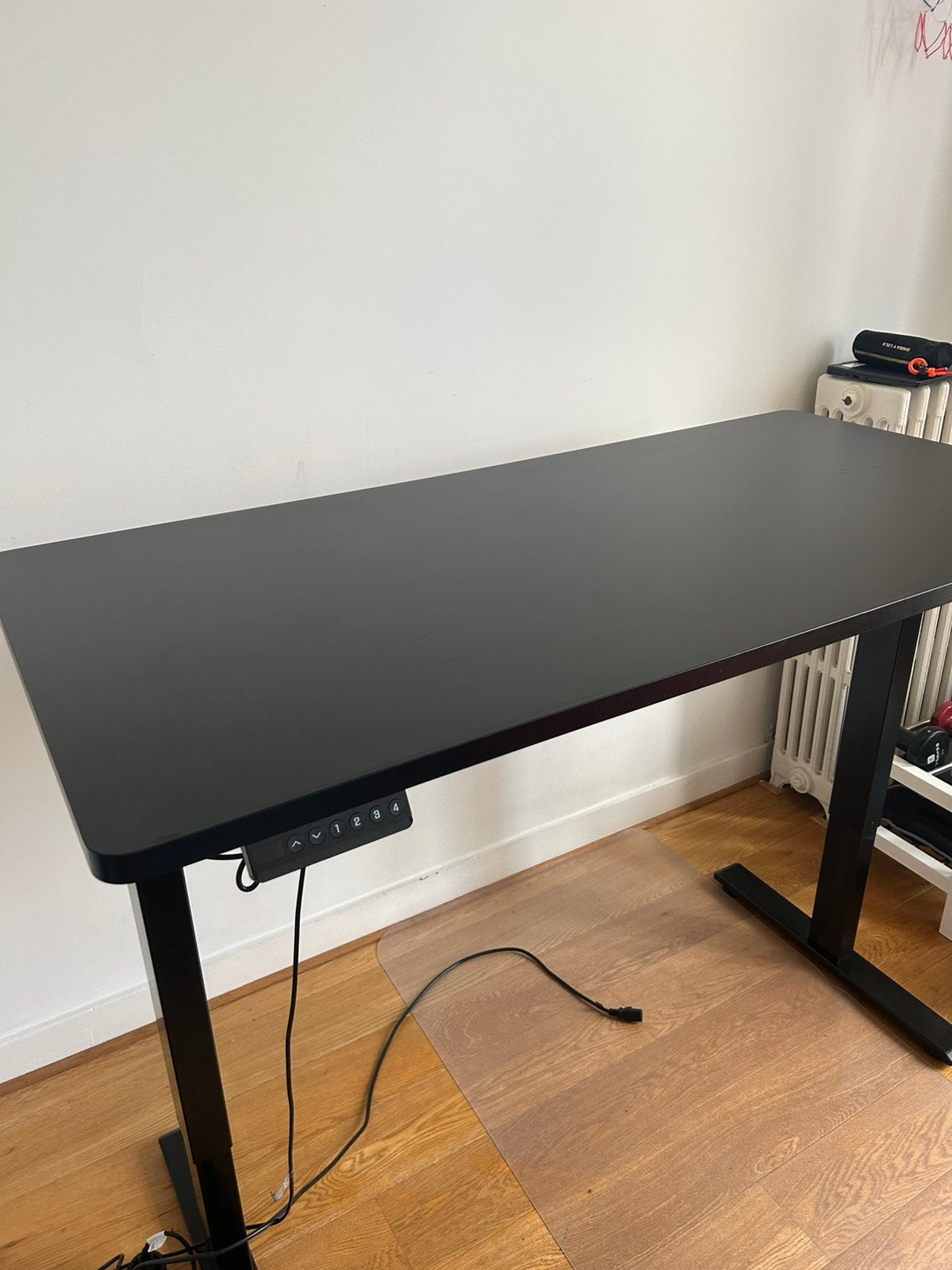 Bureau assis-debout de travail, Maison & Meubles, Bureaux, Électrique, 140 cm, Bureau assis-debout, Utilisé