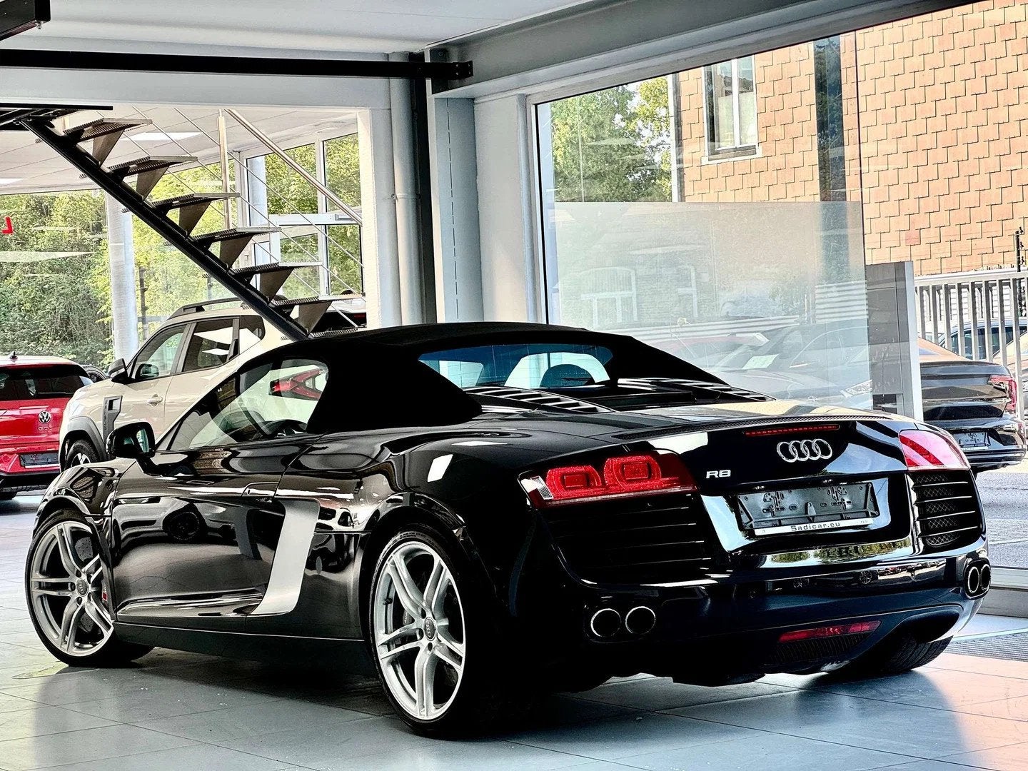 Audi R8 Spyder (Cabrio) 4.2i V8 430cv Quattro FSI - R Tronic, Autos, Cuir, Euro 5, Achat, Noir
