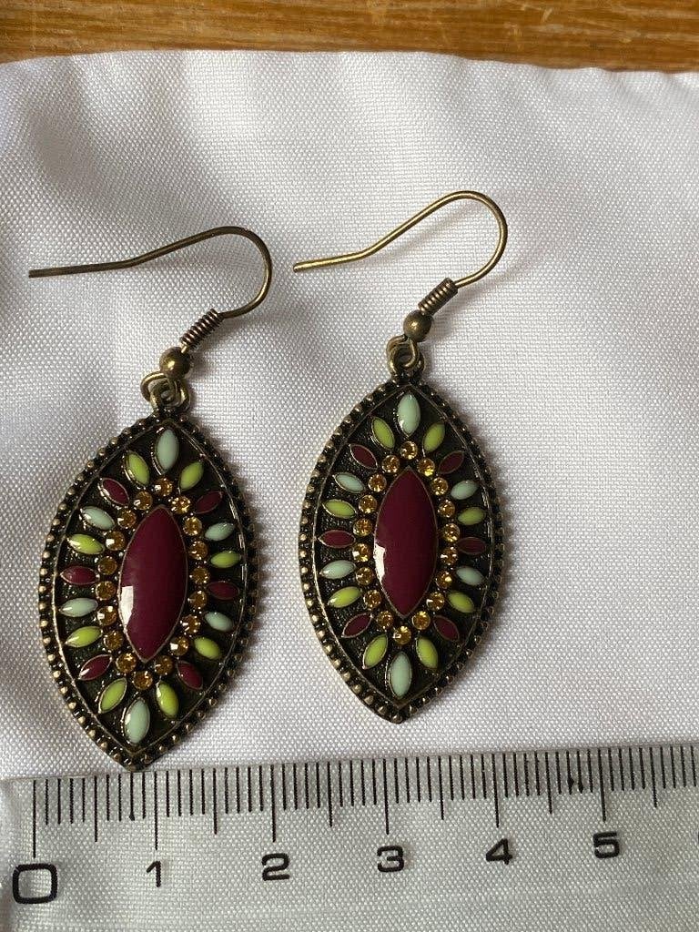 Boucles d'oreilles fantaisie, Bijoux, Sacs & Beauté, Boucles d'oreilles, Neuf, Enlèvement ou Envoi, Autres couleurs, Autres matériaux