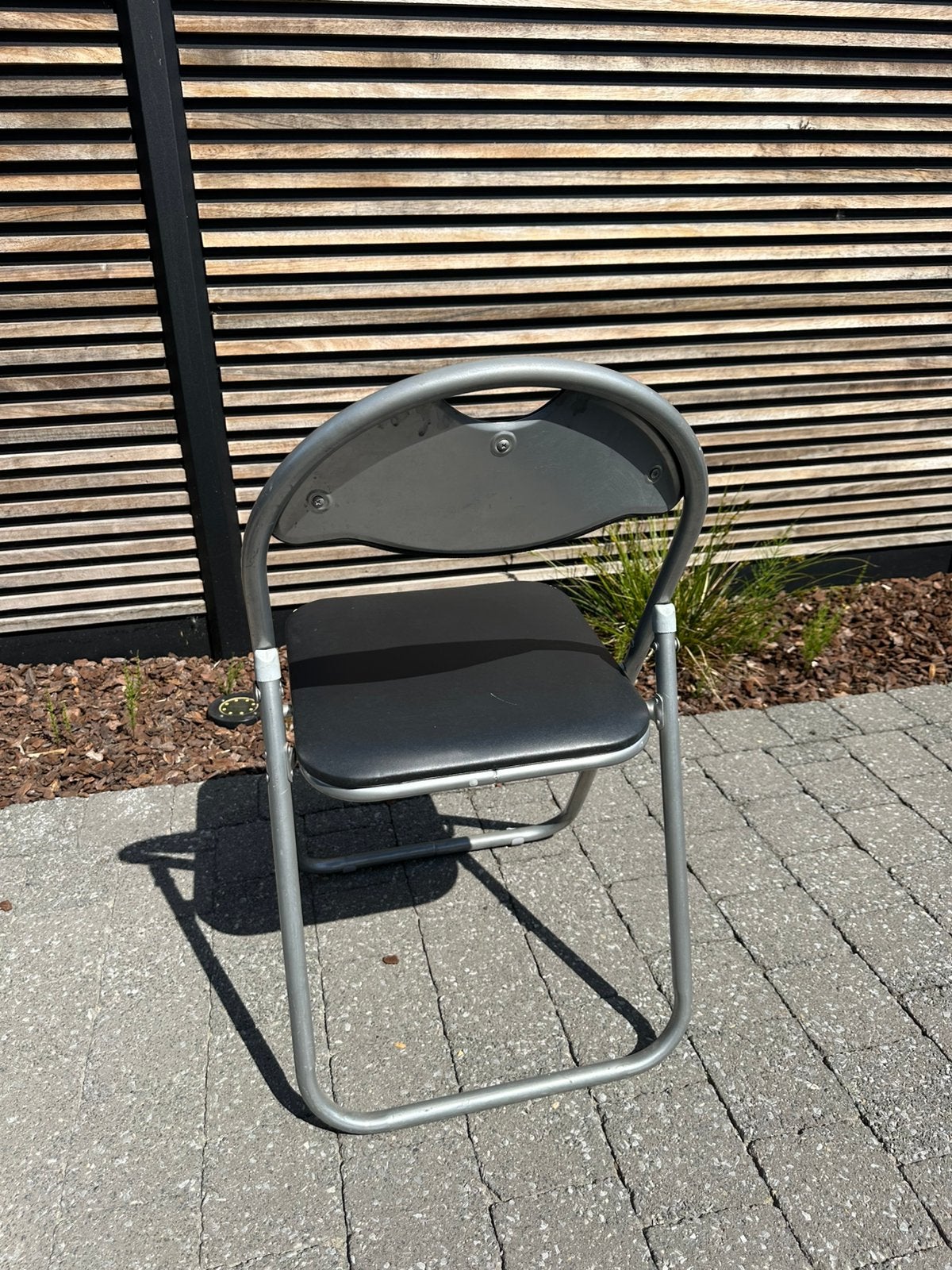 8 inklapbare stoelen, Huis en Inrichting, Ophalen, Gebruikt, Metaal, Grijs