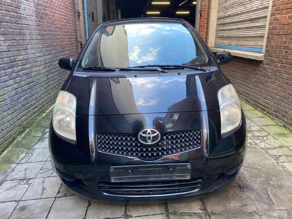 Toyota, Auto's, Toyota, Voorwielaandrijving, Zwart, 4 cilinders, Zwart