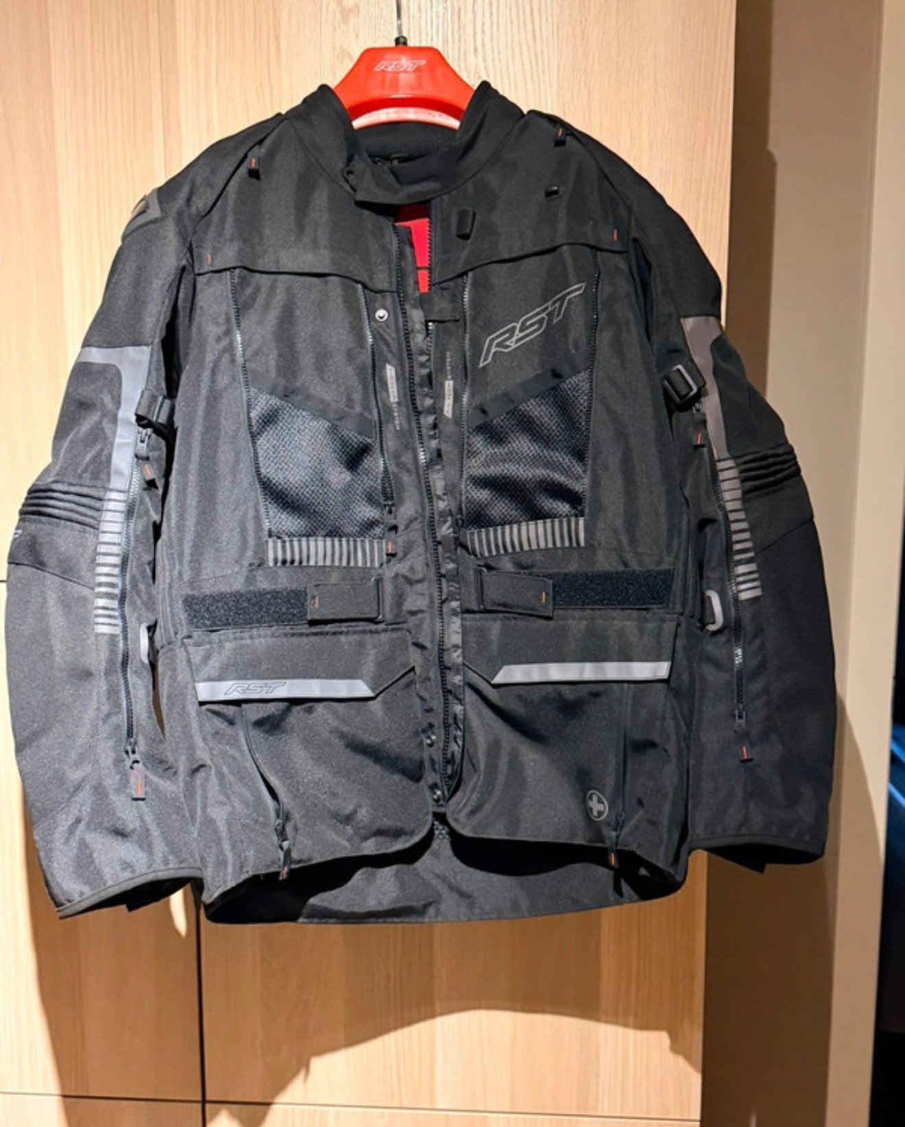 RST vest en broek ( all seasons), Motoren, Kleding | Motorkleding, Ophalen