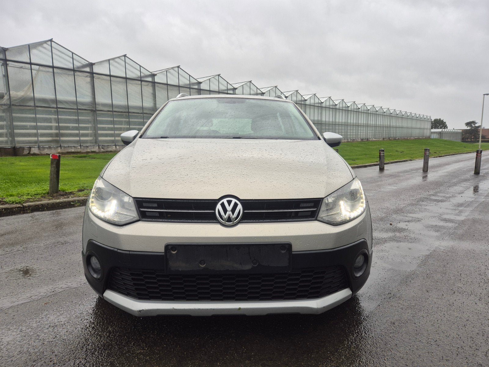 Vw Cross polo 16Tdi Xenon Airco pdc Zeer  Nette wagen, Euro 5, Stof, 4 cilinders, Xenon verlichting