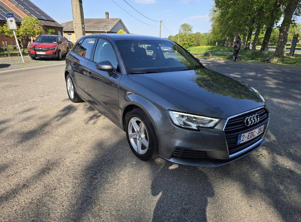 Audi A3 1.6 TDI AUTOMATIQUE – 2019 – 1er propriétaire, Alarme, Achat, Euro 6, Noir