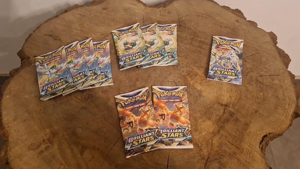 Brilliant Stars booster packs, Verzamelen, Ophalen, Nieuw, Speelkaart(en)