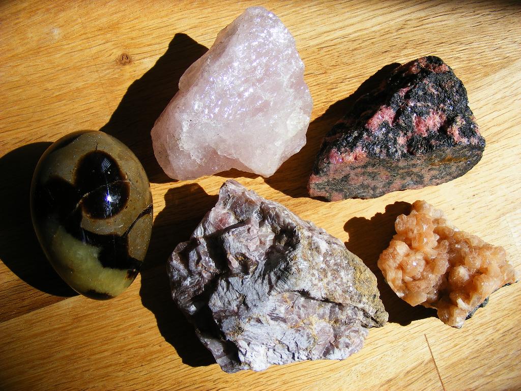 Diverse leuke mineralen., Collections, Minéraux & Fossiles, Minéral, Enlèvement