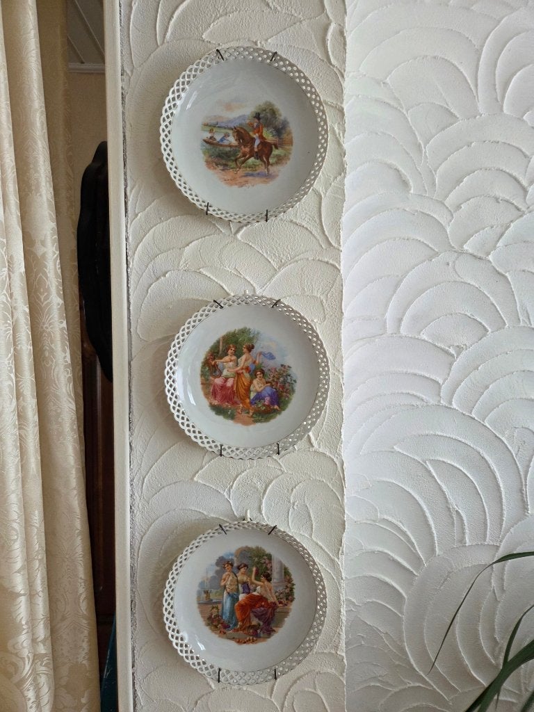 3 PORSELEIN HANGBORDEN, Ophalen of Verzenden