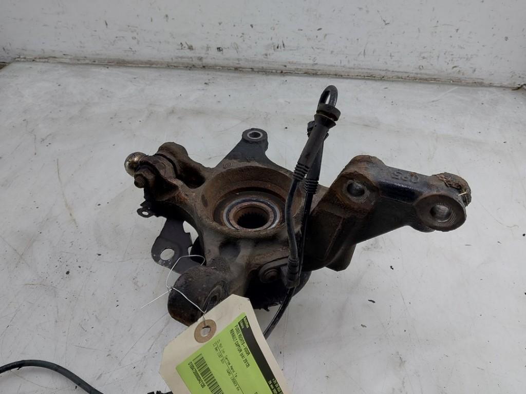 FUSEE RECHTS VOOR Captur (2R) (|400148676R|400146736R|), Dhr. J. Ham, Gebruikt, Renault, Administratie@autoham.nl