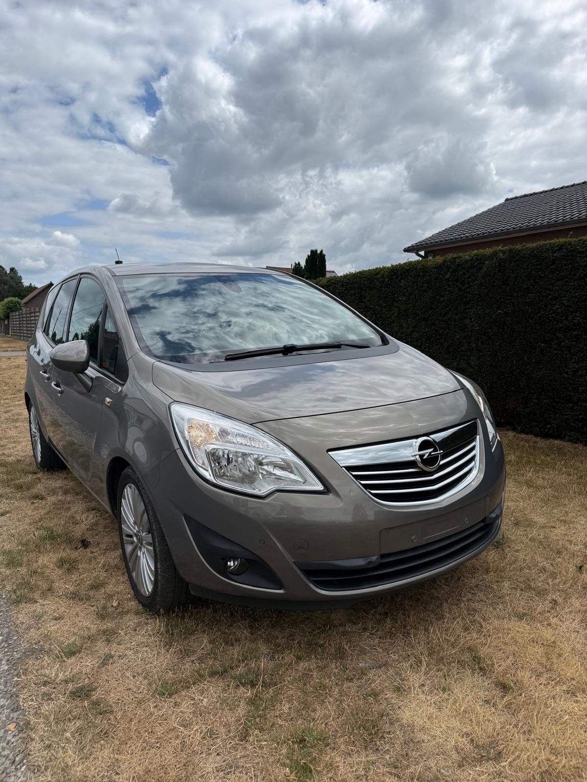 Opel Meriva 1.7l, Autos, Opel, Particulier, Meriva, ABS, Régulateur de distance, Airbags, Air conditionné, Alarme, Bluetooth, Air conditionné automatique