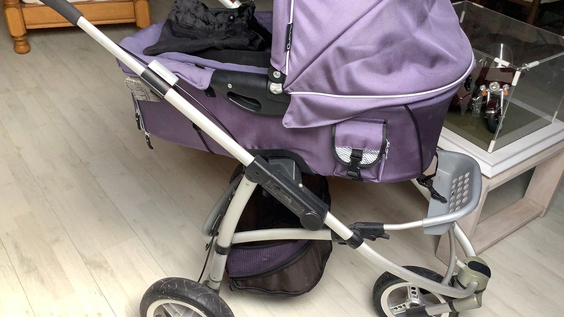 Donker paarse kinderwagencombinatie van Quinny!, Kinderen en Baby's, Kinderwagens en Combinaties, Gebruikt, Kinderwagen, Quinny