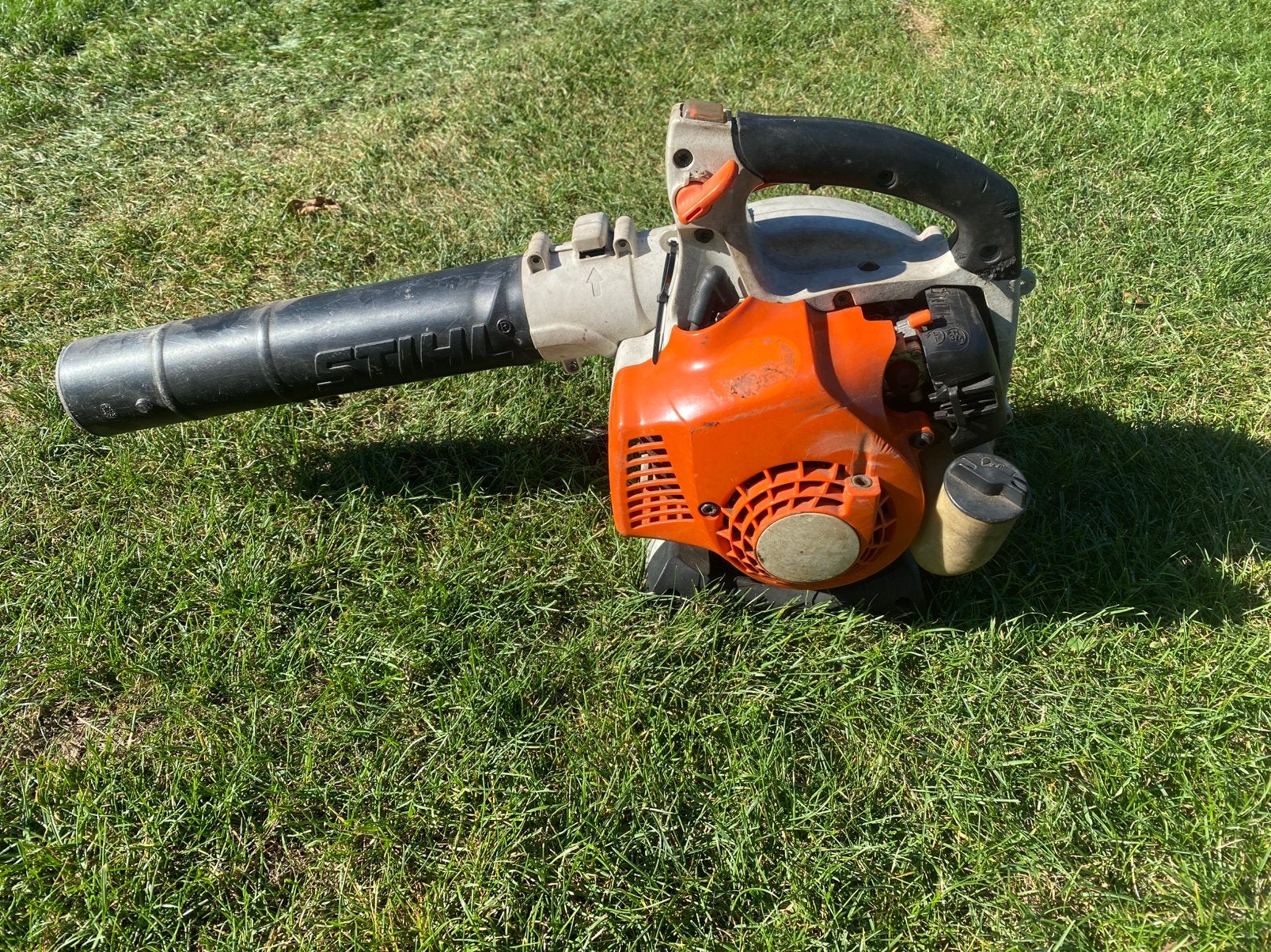 Souffleur à feuilles Stihl BG85 pour pièces ou agencement, Enlèvement, Comme neuf