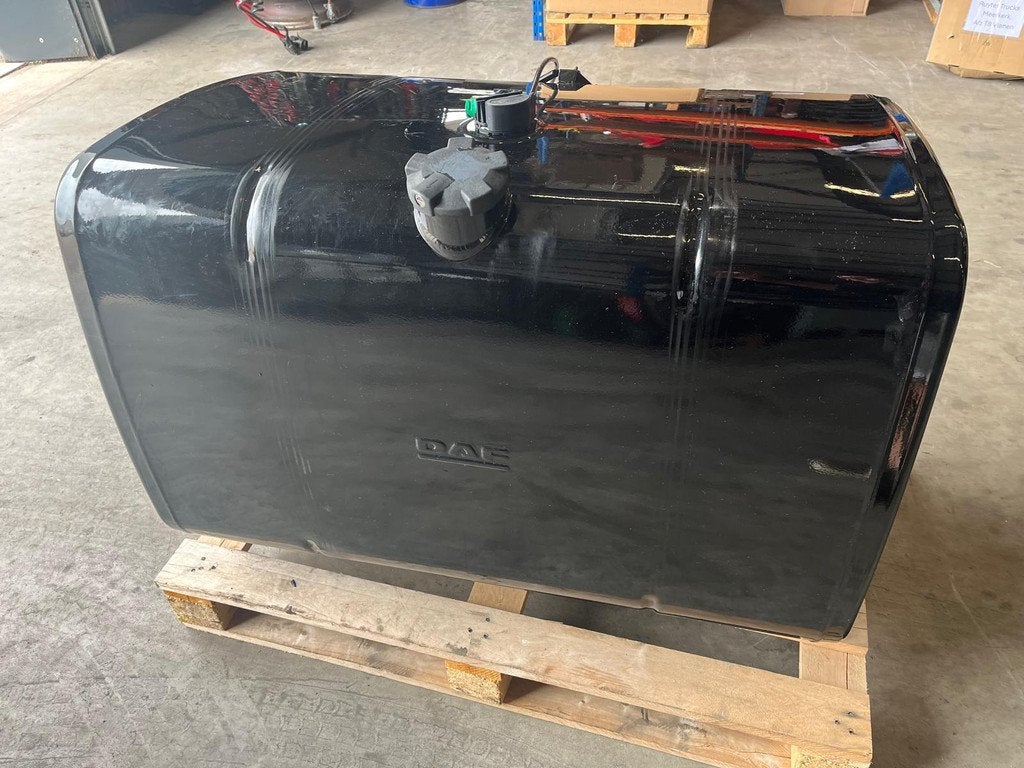 DAF XG Brandstoftank Diesel 492L 1949909 incl. steunen, Gebruikt, DAF, Brandstofsystemen