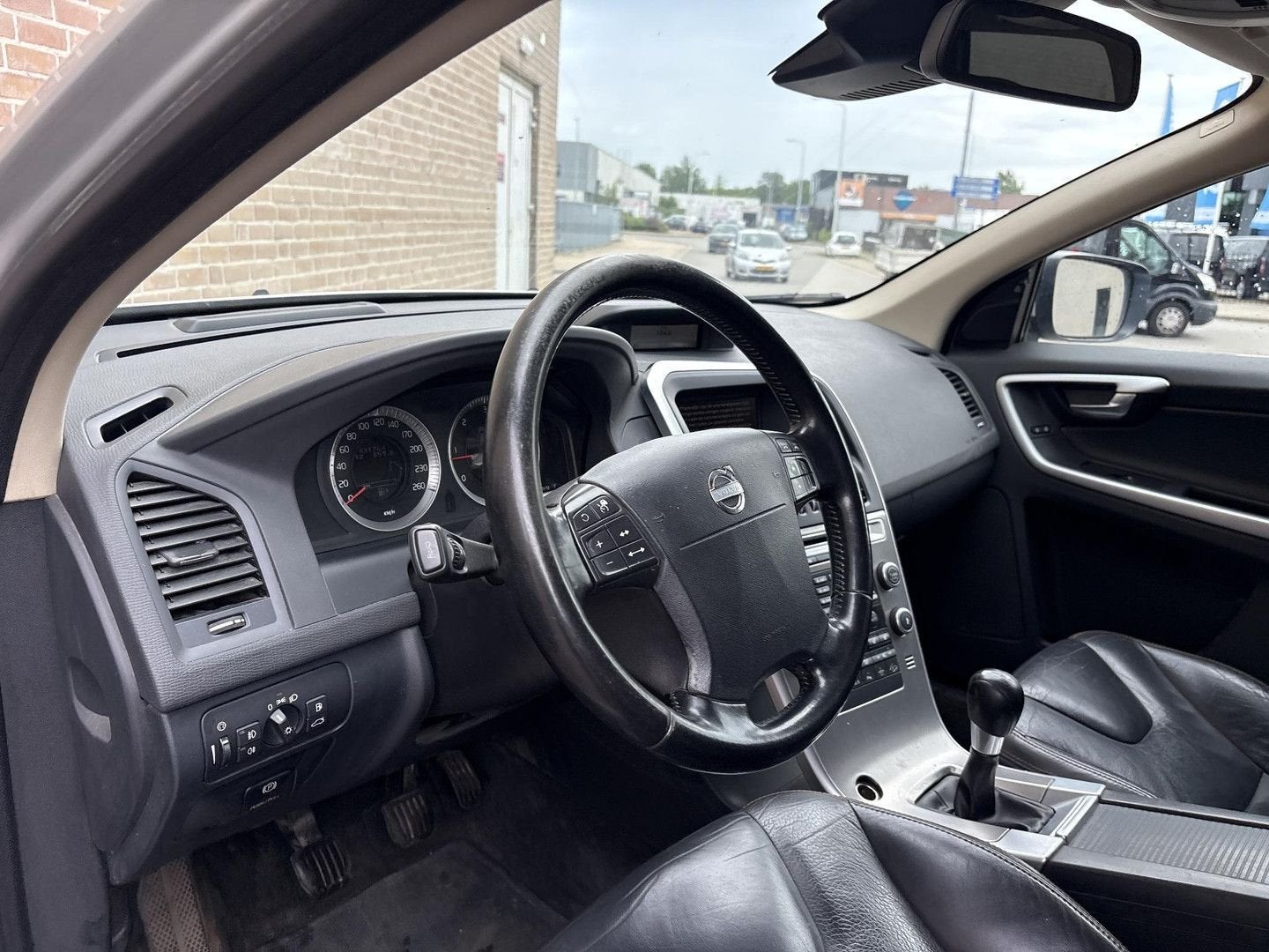 Volvo XC60 2.4D AWD Summum | Leder | Cruise | Climate | Stoe, Auto's, Volvo, 199 g/km, Zwart, Bedrijf, SUV of Terreinwagen