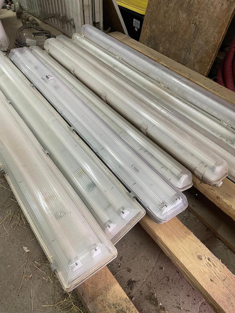 Lot TL armaturen met lampen, Ophalen, Zo goed als nieuw, Lamp met armatuur