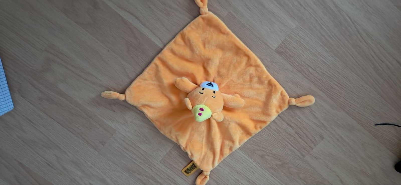 Doudou du petit ami de Bumba.

Sans fumée et sans animaux, Enfants & Bébés, Jouets | Peluches, Enlèvement ou Envoi, Doudou