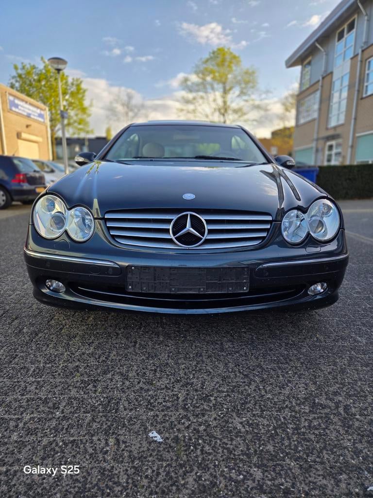 Mercedes-Benz E320 V6 IN ZEER GOED STAAT EERSTE EIGENAAR, Automaat, 4 zetels, Beige, Leder